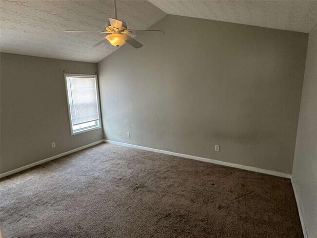 Building Photo - 2430 Cordillo Dr