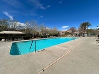 Building Photo - Carry Over Showing: This property has been shown before and will be rented to the first most qual...