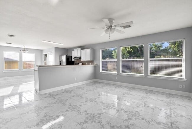 Building Photo - 11838 Sardis Lake Dr
