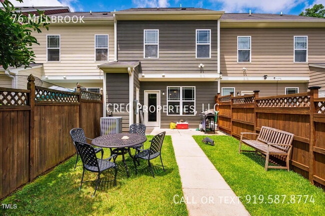 Building Photo - 76 Millbrook-