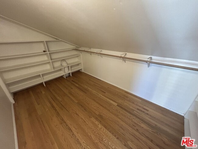 Building Photo - 5355 Rhea Ave