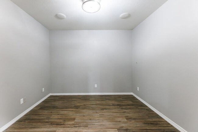 Building Photo - Spacious 3-Bedroom in Gated Community