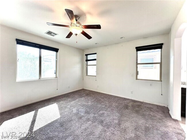 Building Photo - 5708 Akula Bay St