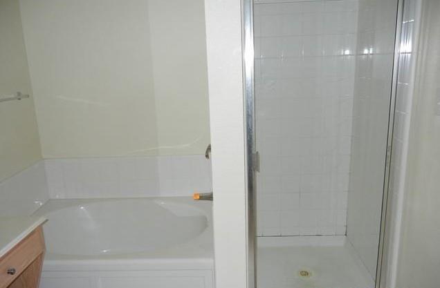 Building Photo - 2809 Terrace Dr