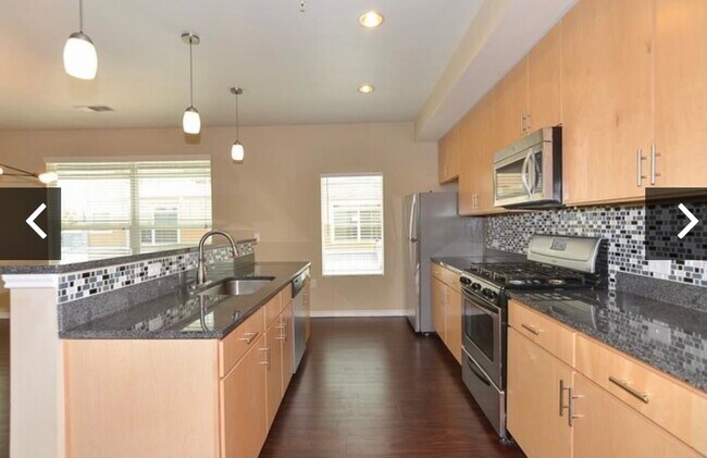 Kitchen - 2606 Wilson St