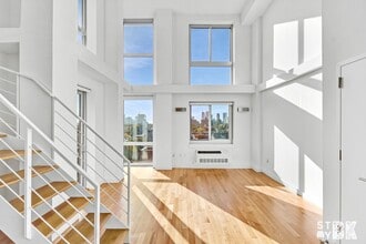 Building Photo - 333 Greene Ave