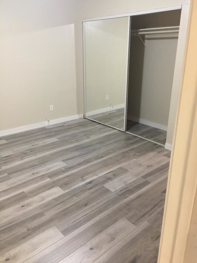 2nd bedroom - 349 W Lomita Ave