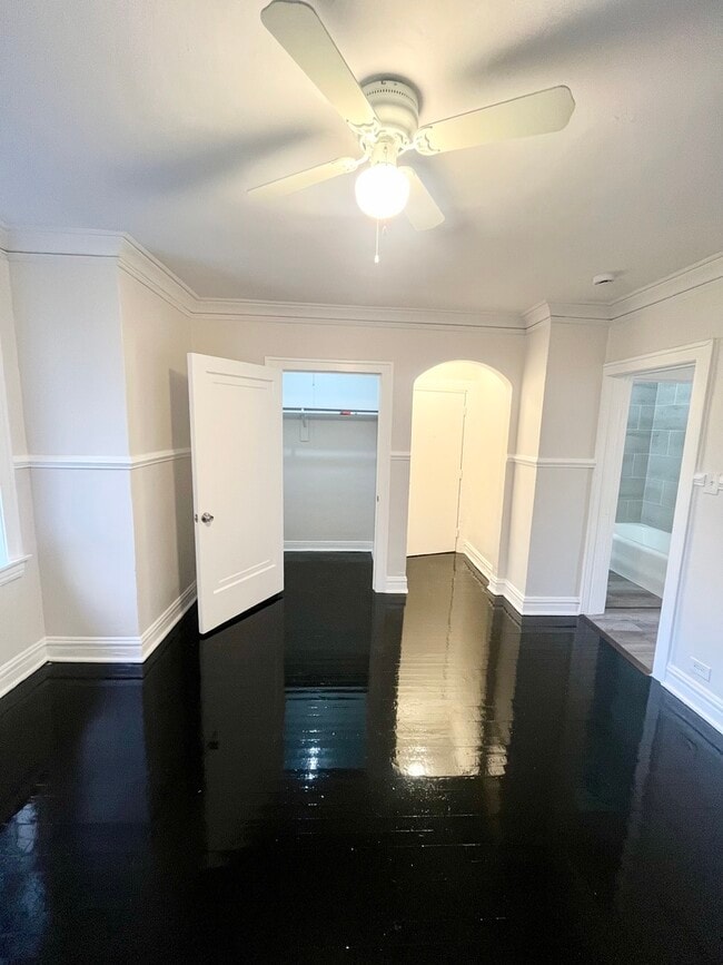 Building Photo - 4134 W 24th Pl