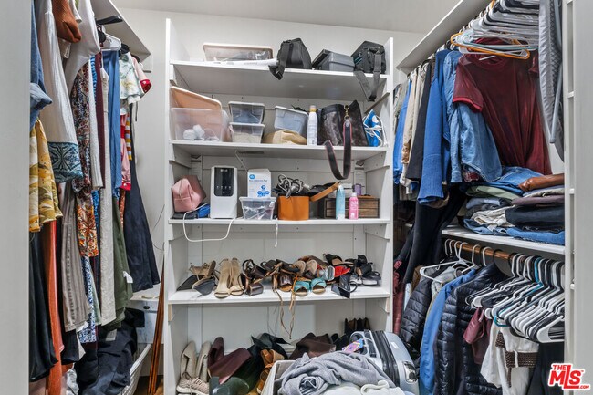 Building Photo - 4183 Commonwealth Ave