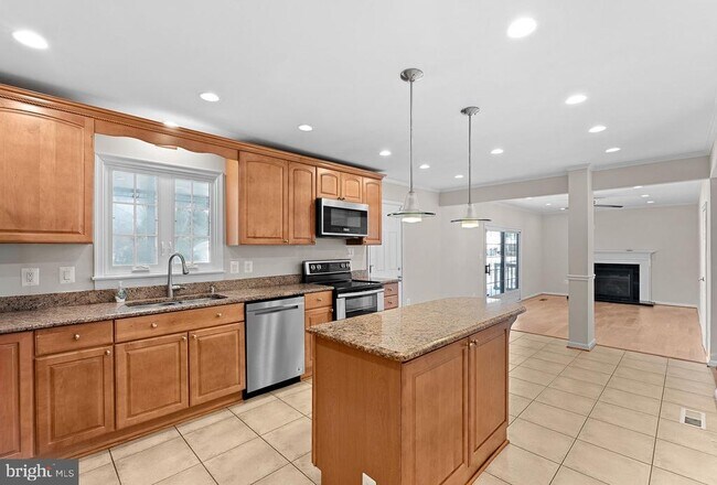 Building Photo - 8916 Arley Dr