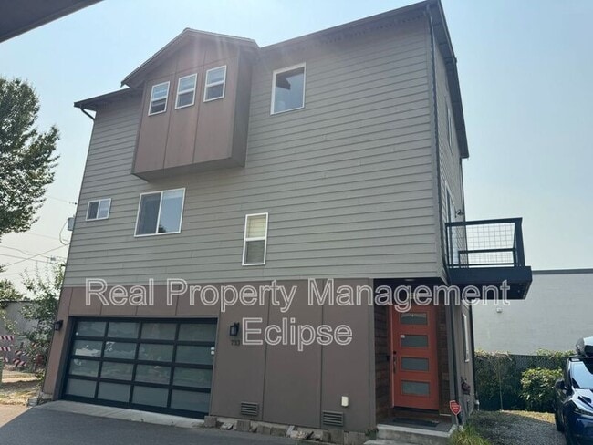 Building Photo - 733 106th Pl SW