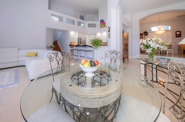 Building Photo - 10849 Bal Harbor Dr