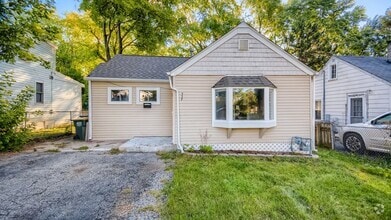 Building Photo - 327 Fairlawn Dr