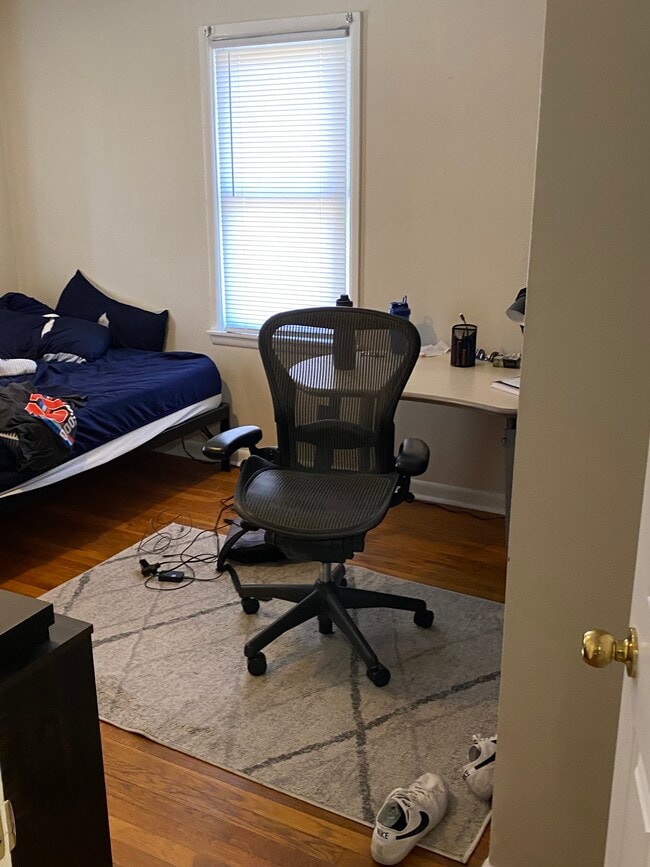 Building Photo - 1709 Atwater Ave