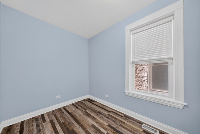 Building Photo - 1234 S 49th Ave