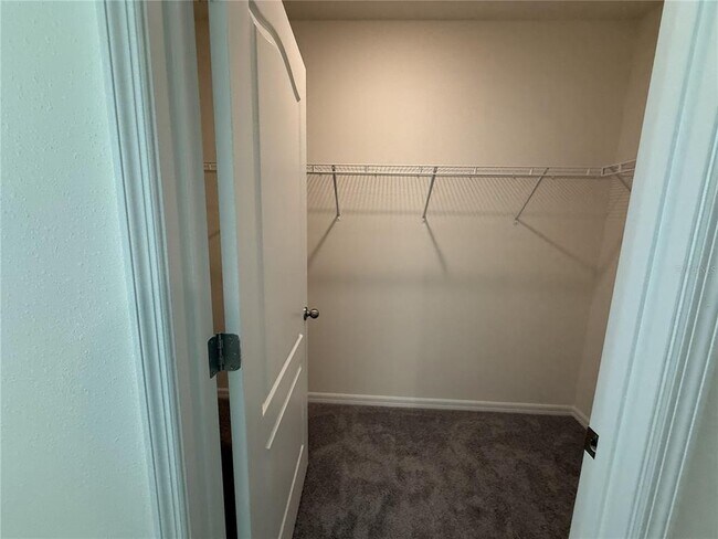 Building Photo - 1511 Ellesmere Ave