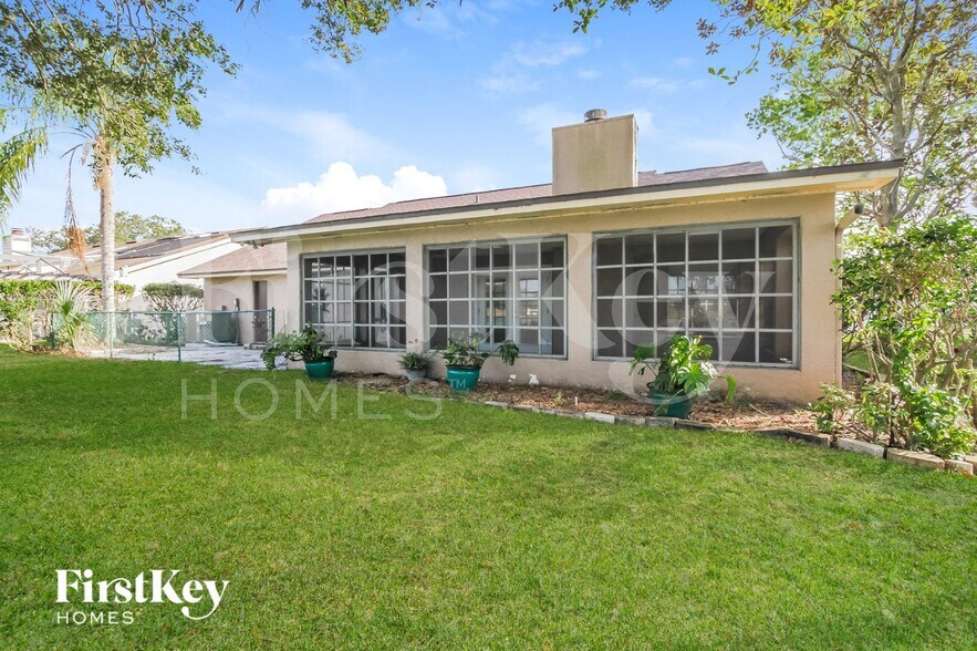 Building Photo - 372 Fairgreen Pl