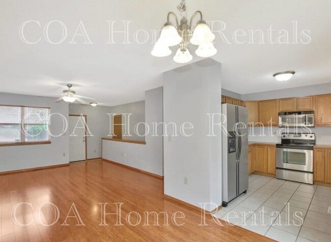 Building Photo - Midtown