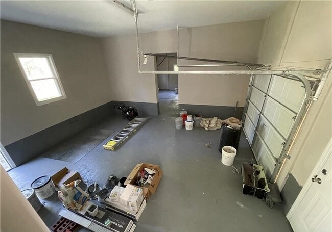 Building Photo - 984 Wolcott Ave