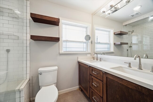 Building Photo - 5131 Torchlight Dr