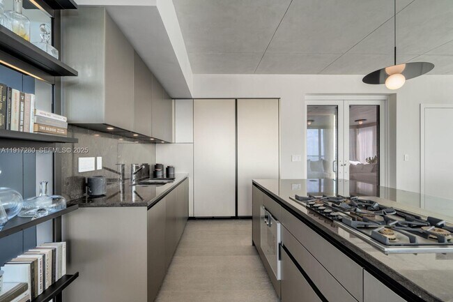 Building Photo - 4701 Meridian Ave