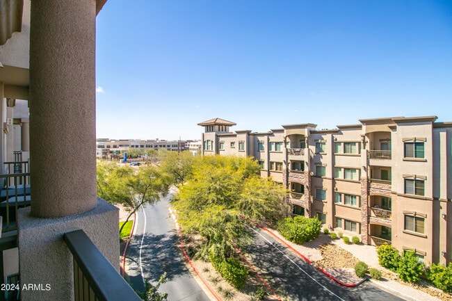 Building Photo - 5450 E Deer Valley Dr