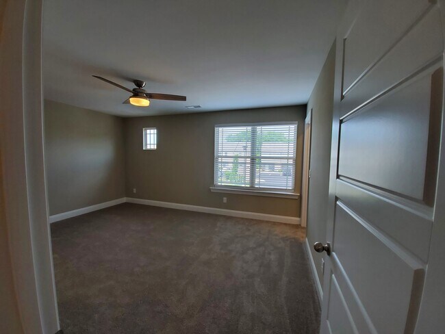 Master Bedroom - 555 Gresham Ln