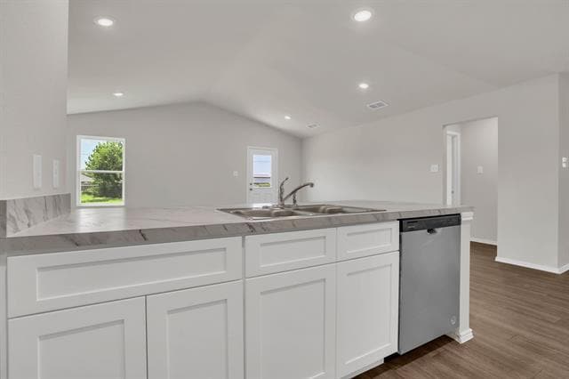 Building Photo - 137 Brooke Dr