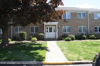 Building Photo - 59 Stonehurst Blvd