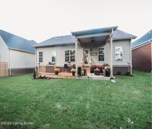 Building Photo - 1886 Carabiner Way