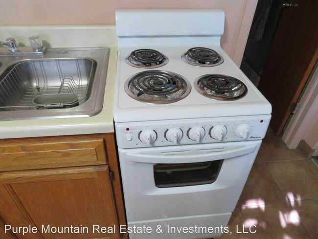 Building Photo - 1 br, 1 bath House - 1812 Louise Circle