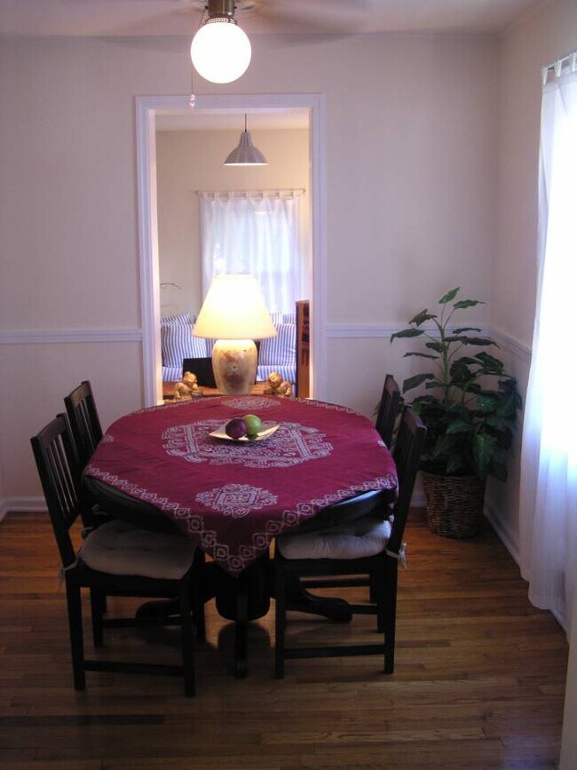 Building Photo - 5937 Monticello Rd