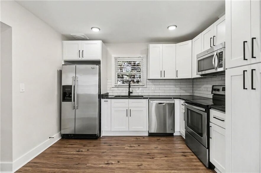 Building Photo - 257 Stegall Dr