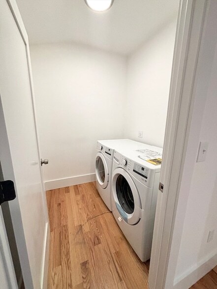 Building Photo - 134 Bow St