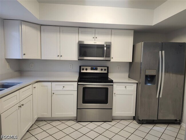 Building Photo - 1901 SE 15th Pl