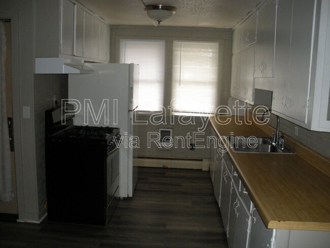 Building Photo - 131 S 28th St