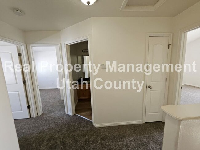 Building Photo - 491 N 1235 W