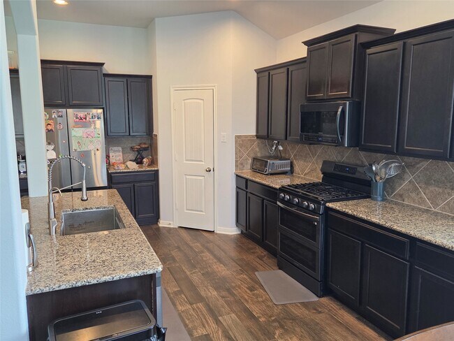 Building Photo - 2514 Copper Fields Dr