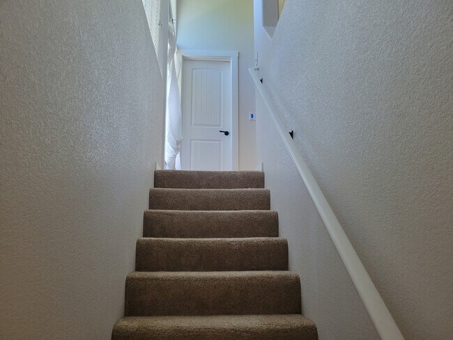 Building Photo - 1658 NE Foothill Blvd