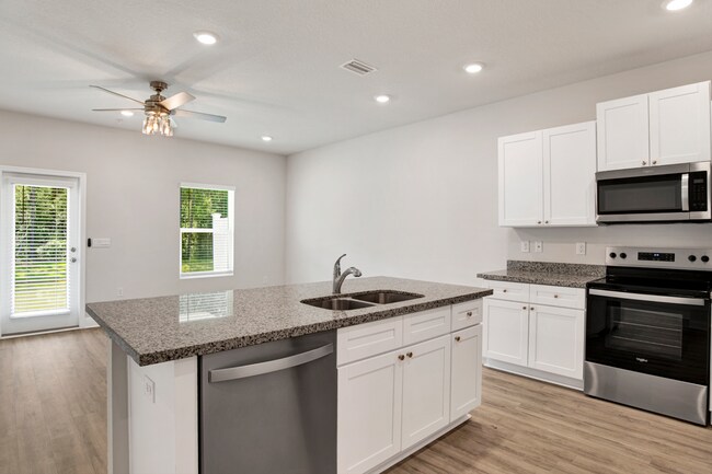 Building Photo - New Townhome near UWF and Nine Mile Rd