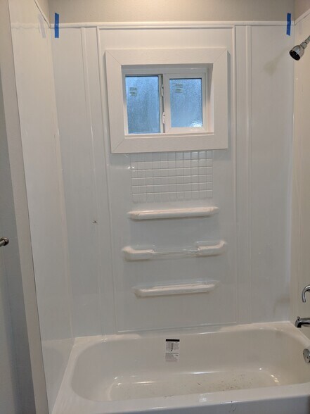 Bathroom - 1826 Maryland Ave