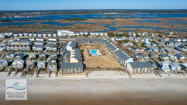 Building Photo - FURNISHED OFF-SEASON MONTHLY RENTAL NOW AV...