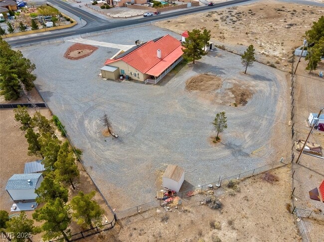 Building Photo - 1800 Red Rock Dr