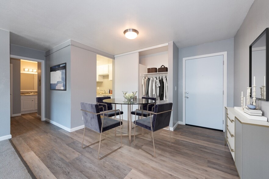 1 Bedroom Apartment - Woodland Park