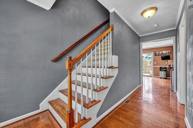 Building Photo - 221 Minnie Bell Ln