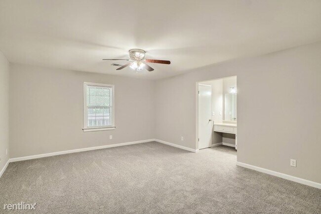 Building Photo - 3 br, 2 bath House - 4417 Centennial Trail...