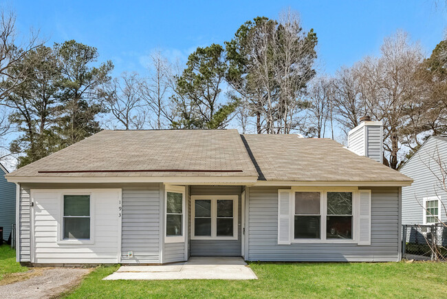 Primary Photo - Charming 4 Bedroom in Ladson, SC!