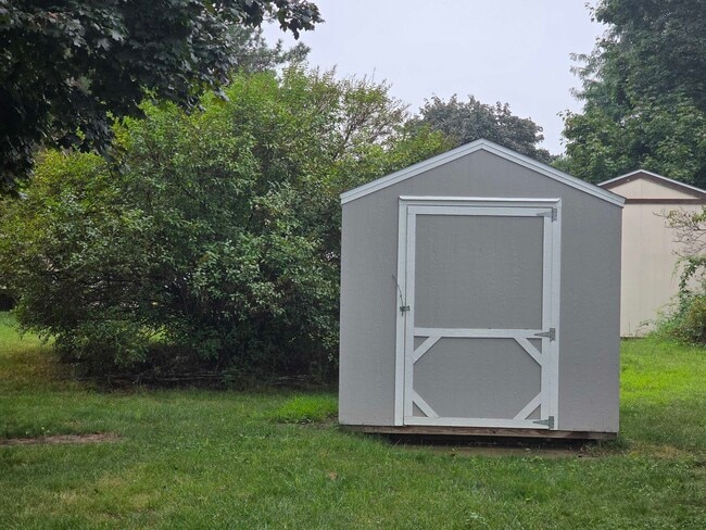 Building Photo - 3730 Birch St