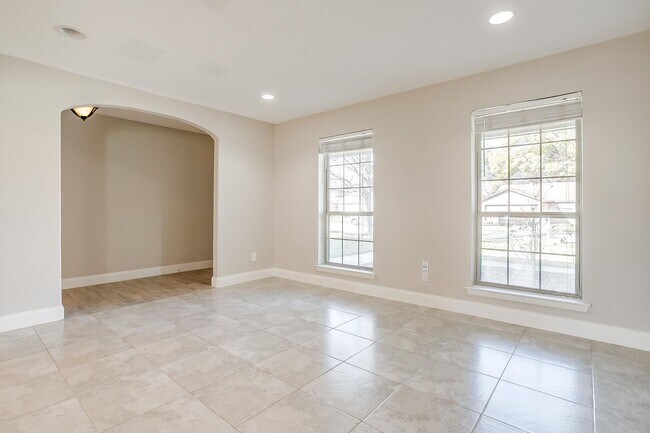 Building Photo - 1812 Winchester Way