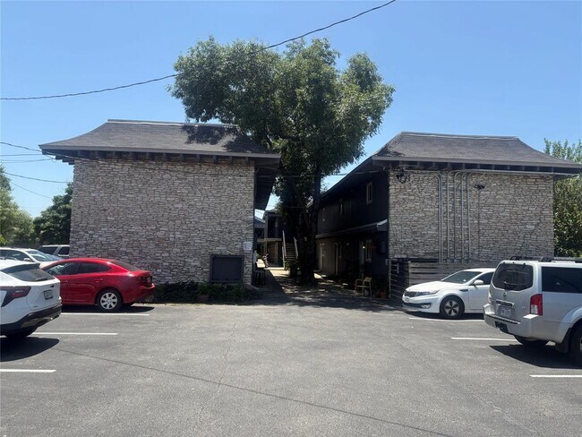 Primary Photo - 2301 Ohlen Rd